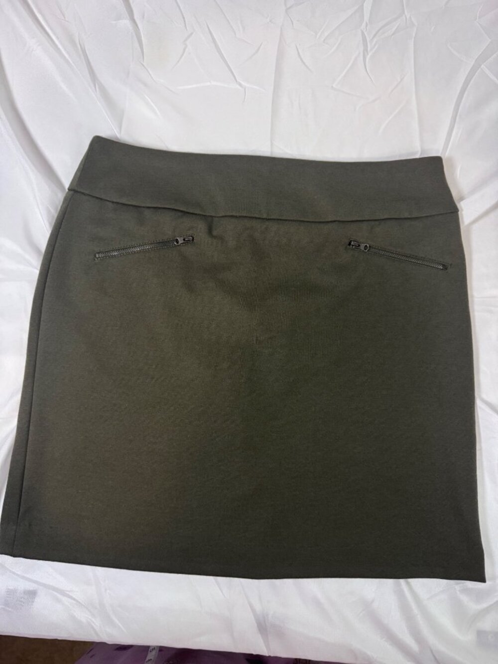 Women's Darjoni Olive Stretch Faux Zip-Pocket Mini Skirt, Size 10